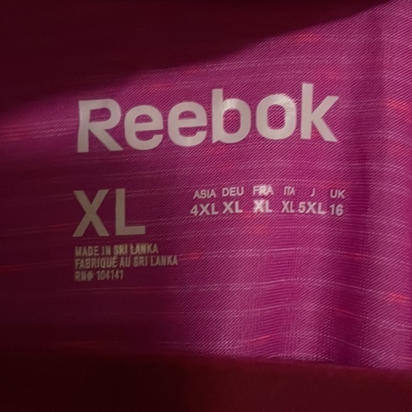 Reebok Pink Short Sleeve V neck t shirt  XL - Picture 4 of 11